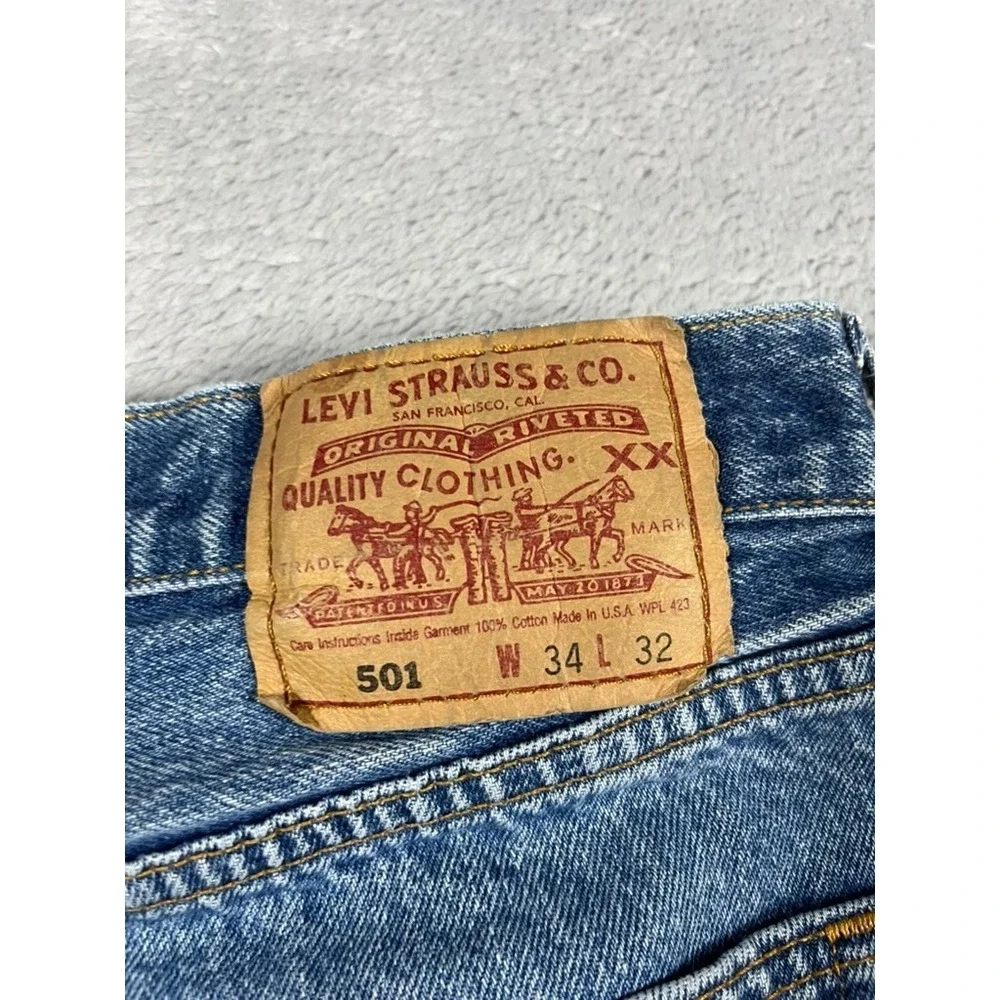 Vintage Levis 501xx Jeans Mens 34x32 Made in USA Button Fly 90s Distressed